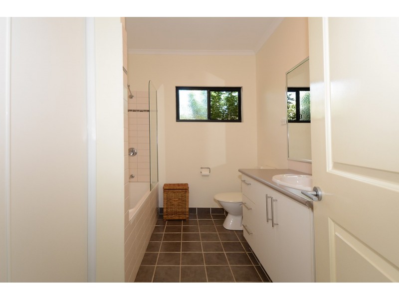 2/20 Catt Crescent, Farrar NT 0830