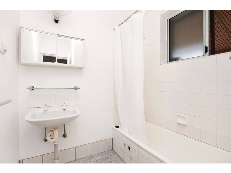 6 Peron Court, Karama NT 0812