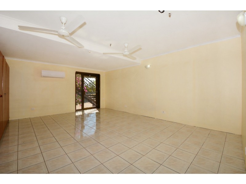 18 Lakeside Drive, Alawa NT 0810