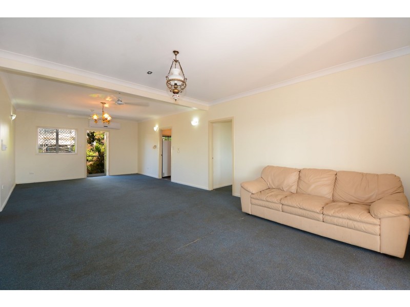 18 Lakeside Drive, Alawa NT 0810