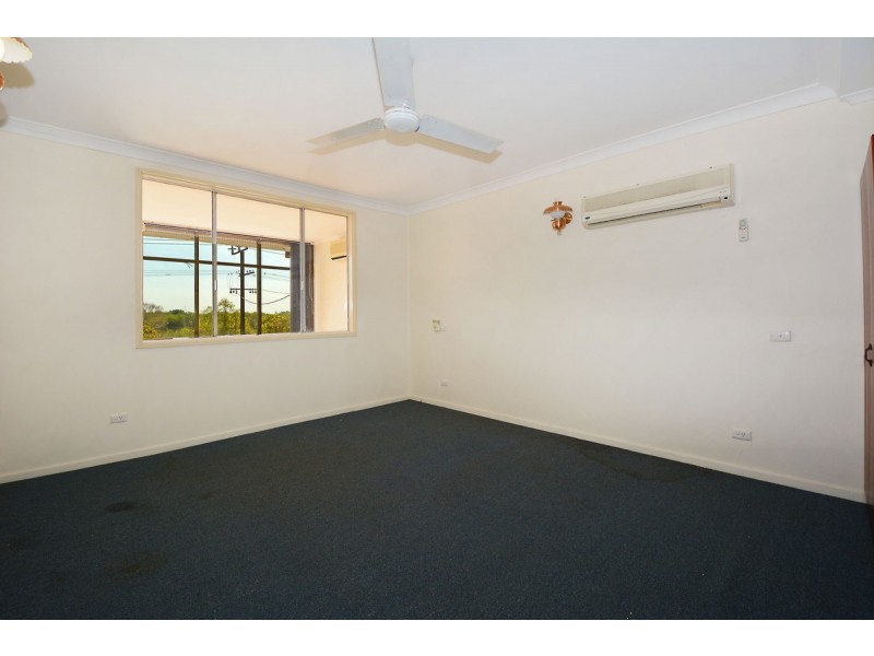 18 Lakeside Drive, Alawa NT 0810