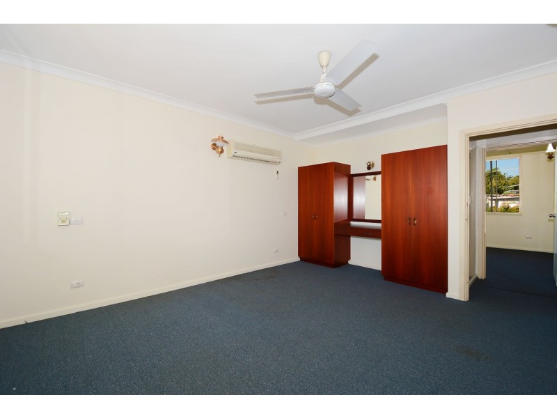 18 Lakeside Drive, Alawa NT 0810