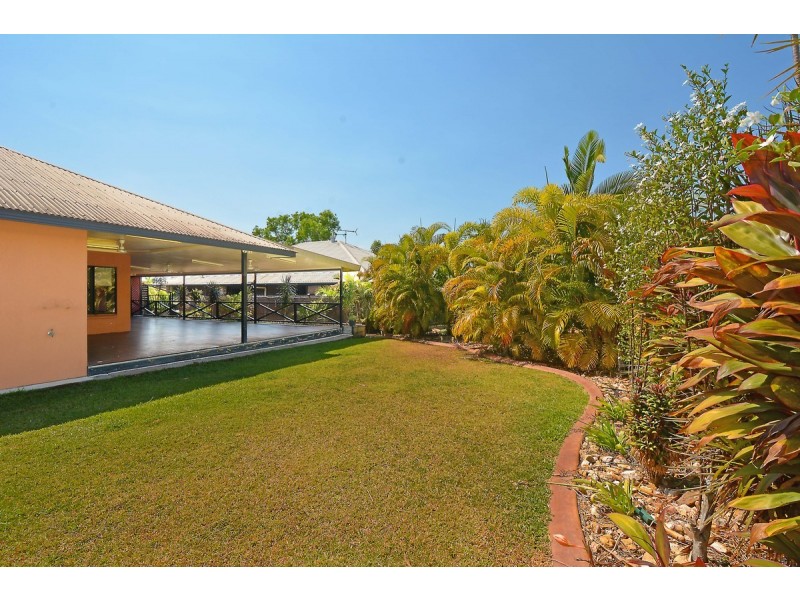 13 Kenbi Place, Rosebery NT 0832