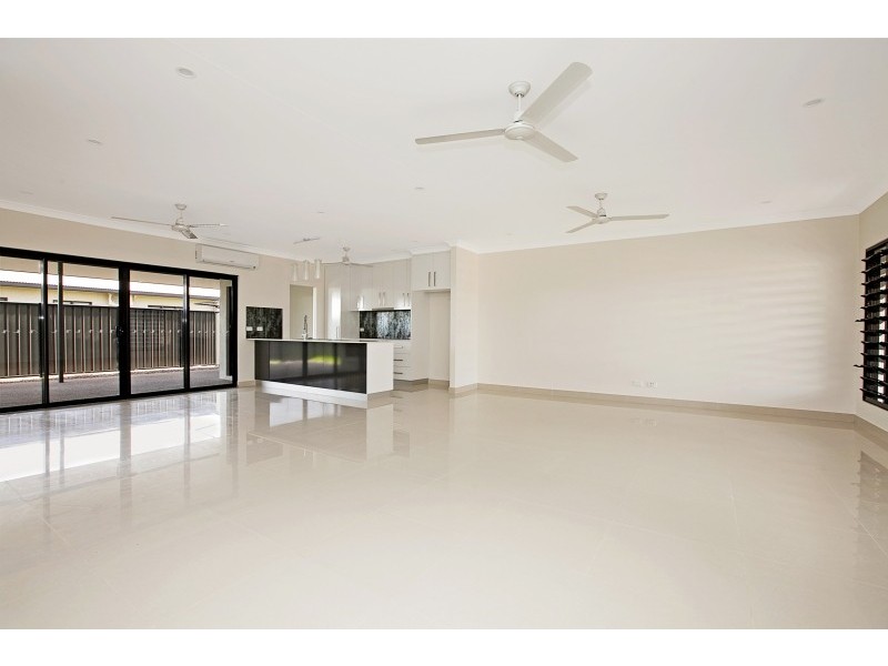 2/11 McGrath Street, Bellamack NT 0832