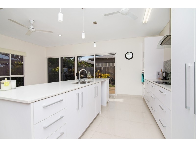 1/11 Deane Crescent, Rosebery NT 0832