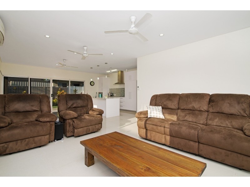1/11 Deane Crescent, Rosebery NT 0832