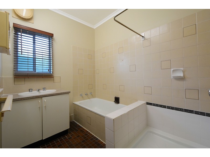 10 Calandrinia Court, Moulden NT 0830