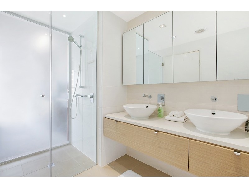 221/19B Kitchener Drive, Darwin NT 0800