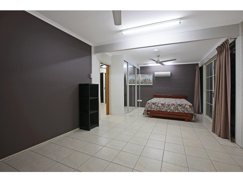 27 Lanyon Terrace, Moil NT 0810