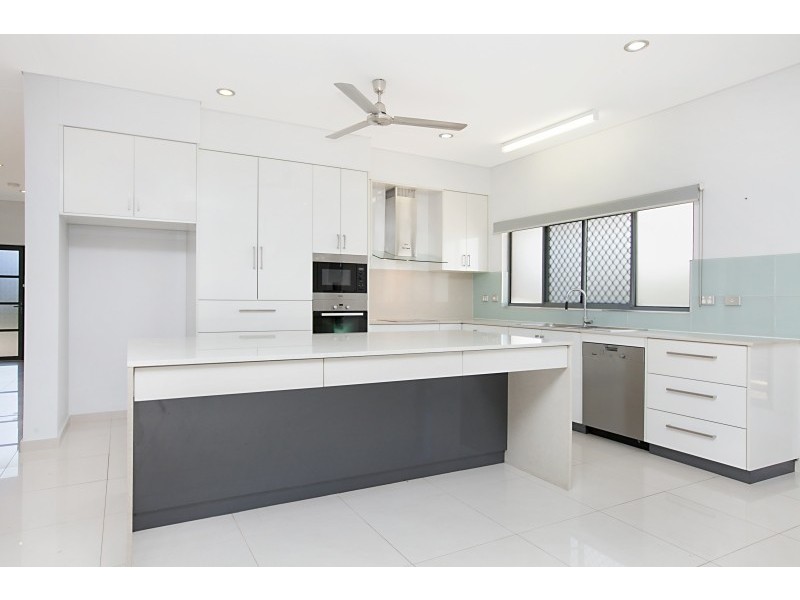 24 Damirrinda Street, Lyons NT 0810