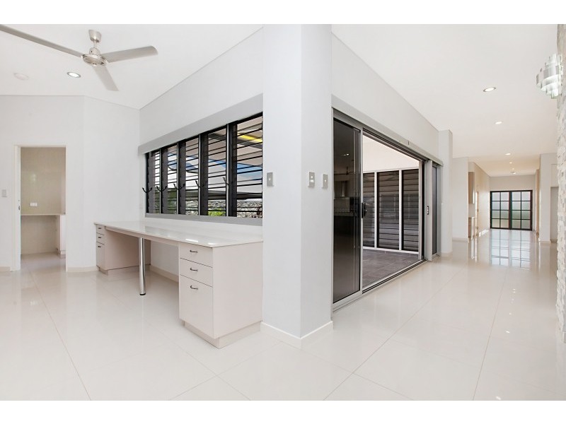 24 Damirrinda Street, Lyons NT 0810