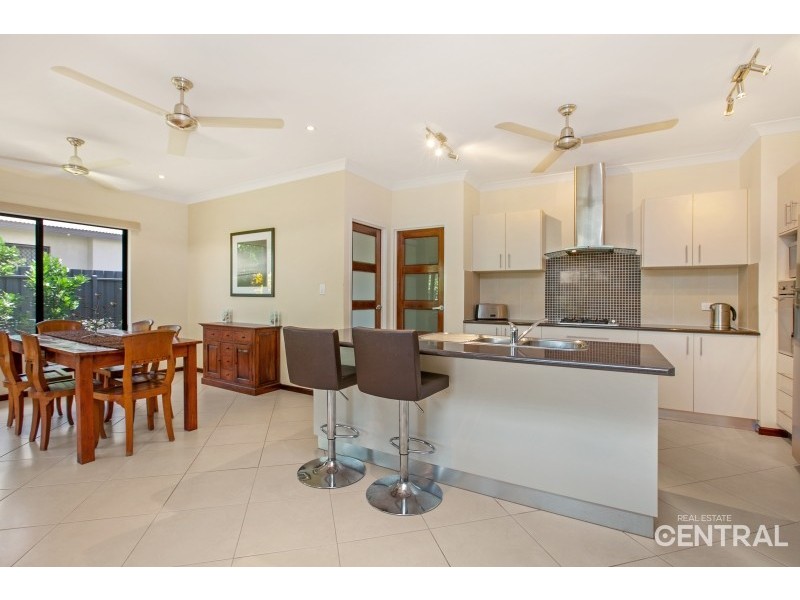 29 Dawarra Crescent, Lyons NT 0810