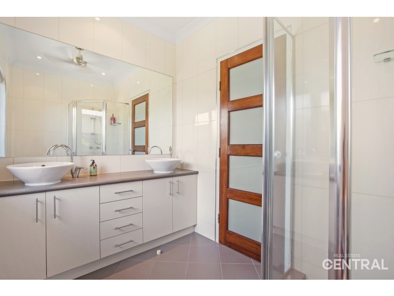 29 Dawarra Crescent, Lyons NT 0810