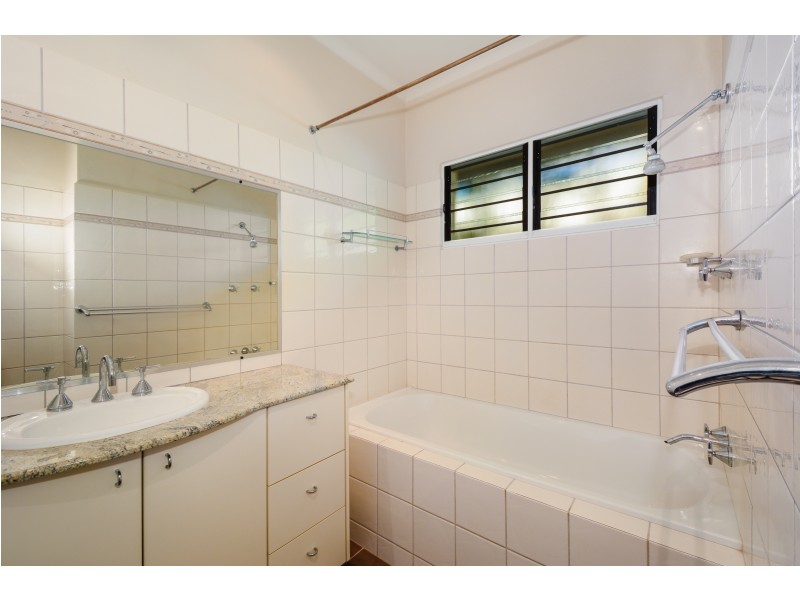 1/10 Sovereign Circuit, Coconut Grove NT 0810