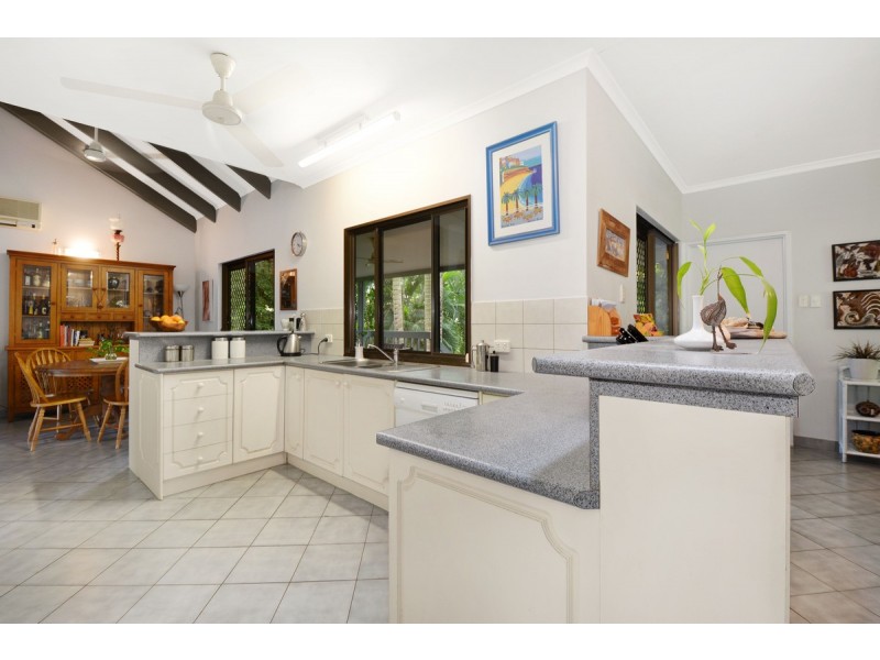 28 Martin Crescent, Coconut Grove NT 0810