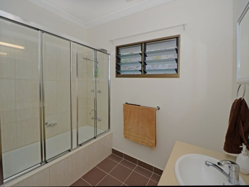 31 Villaflor Crescent, Woolner NT 0820