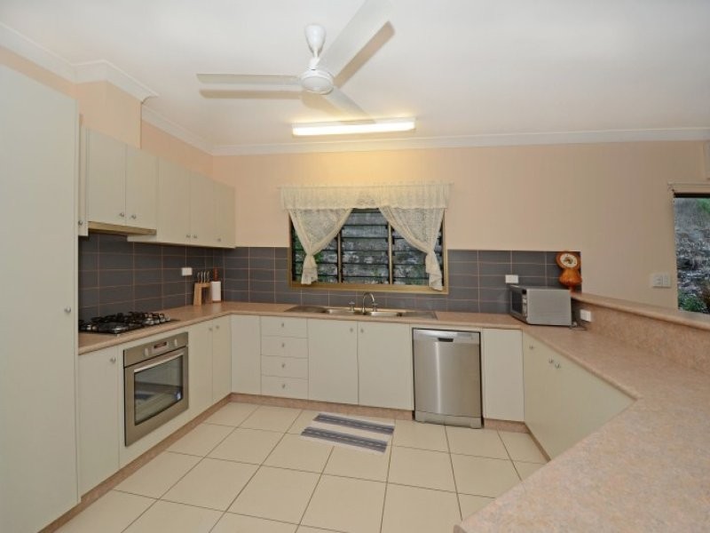 31 Villaflor Crescent, Woolner NT 0820