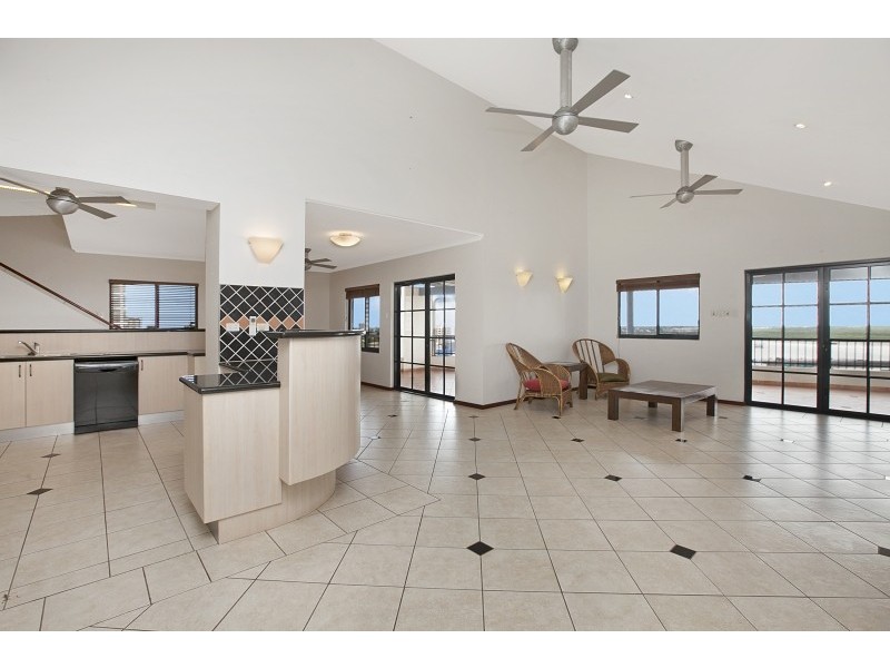 34/24 Harry Chan Avenue, Darwin NT 0800