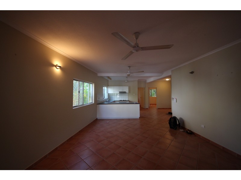 13/11 Chong Wee Avenue, Woolner NT 0820