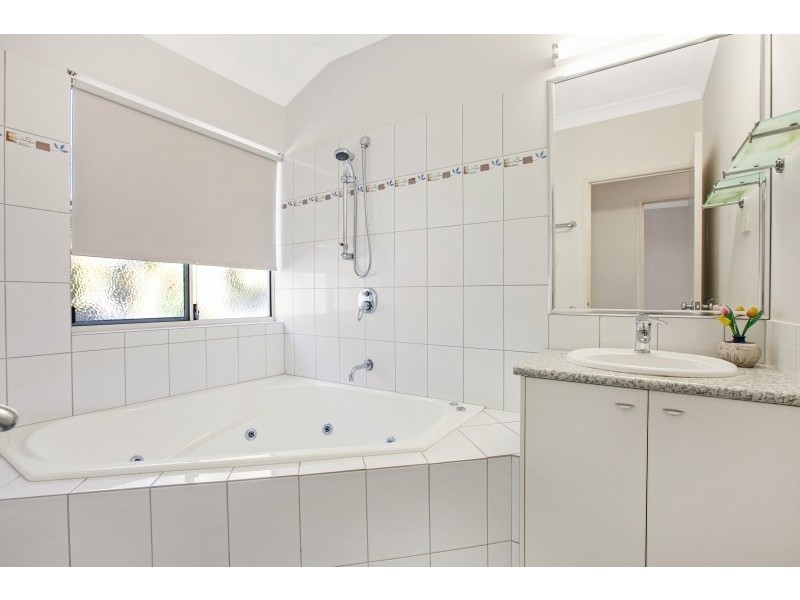 21 Yirra Crescent, Rosebery NT 0832