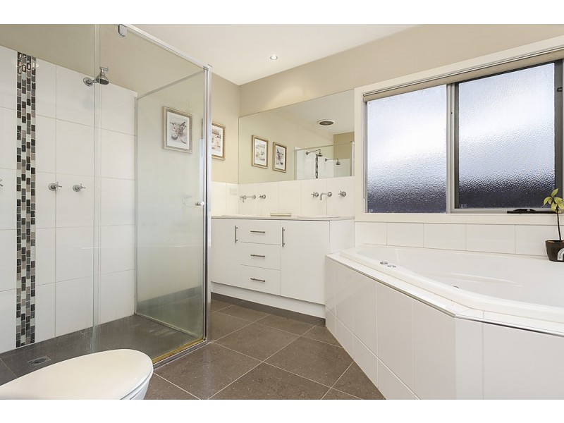 69a Greene Street, South Kingsville VIC 3015