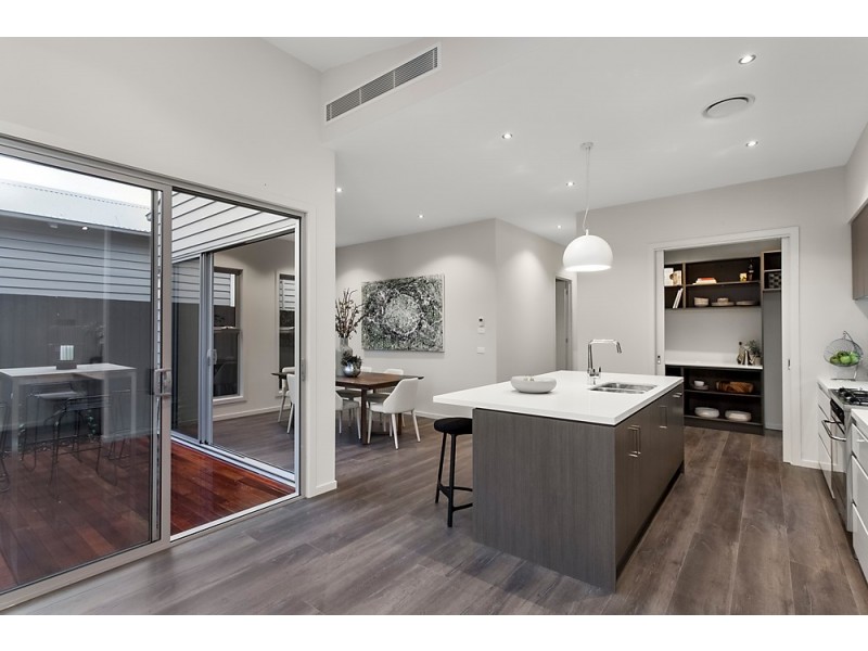 110 Coronation Street, Kingsville VIC 3012