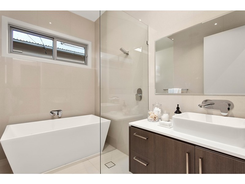 110 Coronation Street, Kingsville VIC 3012