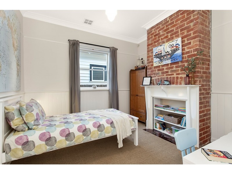 83 Empress Avenue, Kingsville VIC 3012