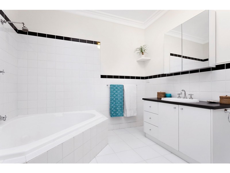 2/171 Mason Street, Newport VIC 3015