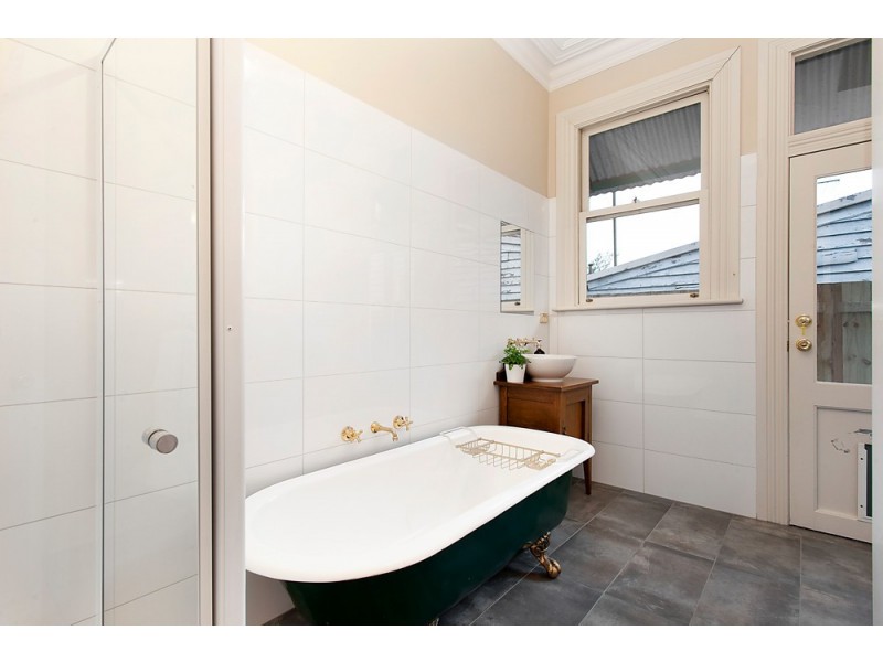 42 Oxford Street, Newport VIC 3015