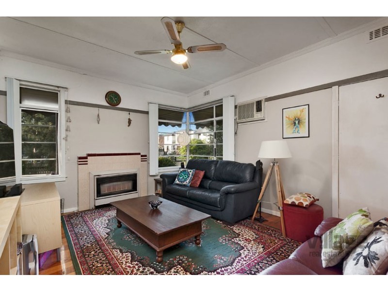 15 Percy Street, Newport VIC 3015