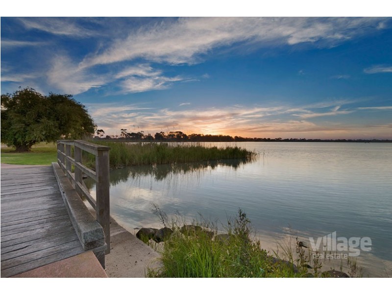 21 Waters Drive, Seaholme VIC 3018