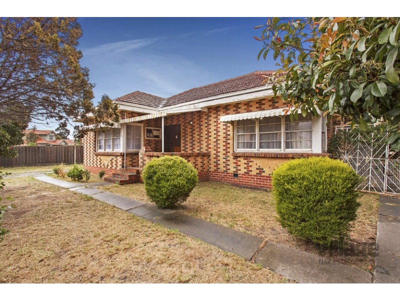 5 Waratah Street, West Footscray VIC 3012