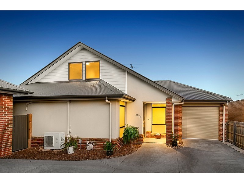 2/33 Greene Street, South Kingsville VIC 3015
