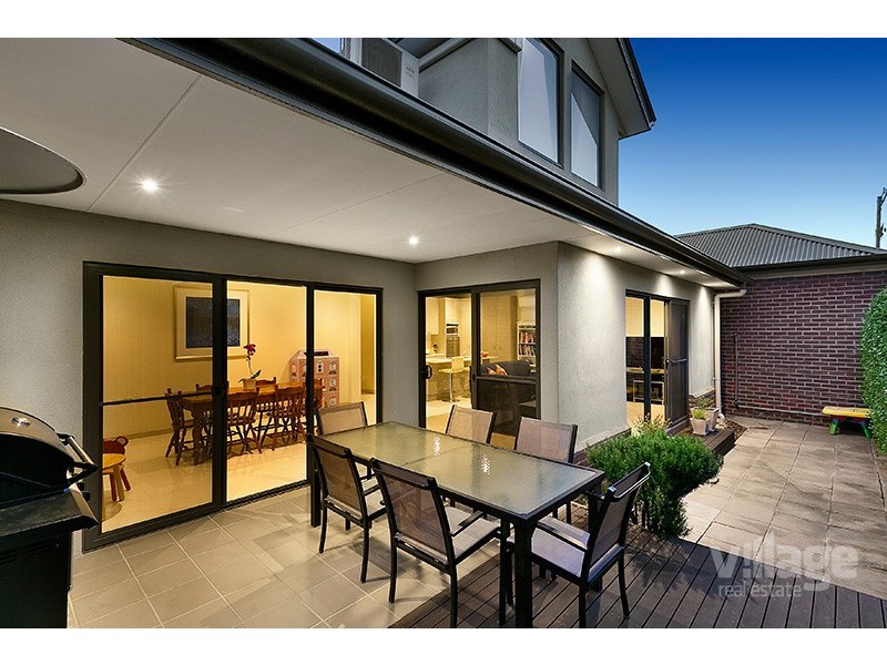 2/33 Greene Street, South Kingsville VIC 3015