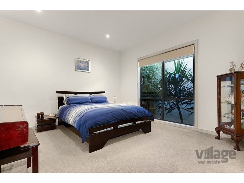 2/33 Greene Street, South Kingsville VIC 3015