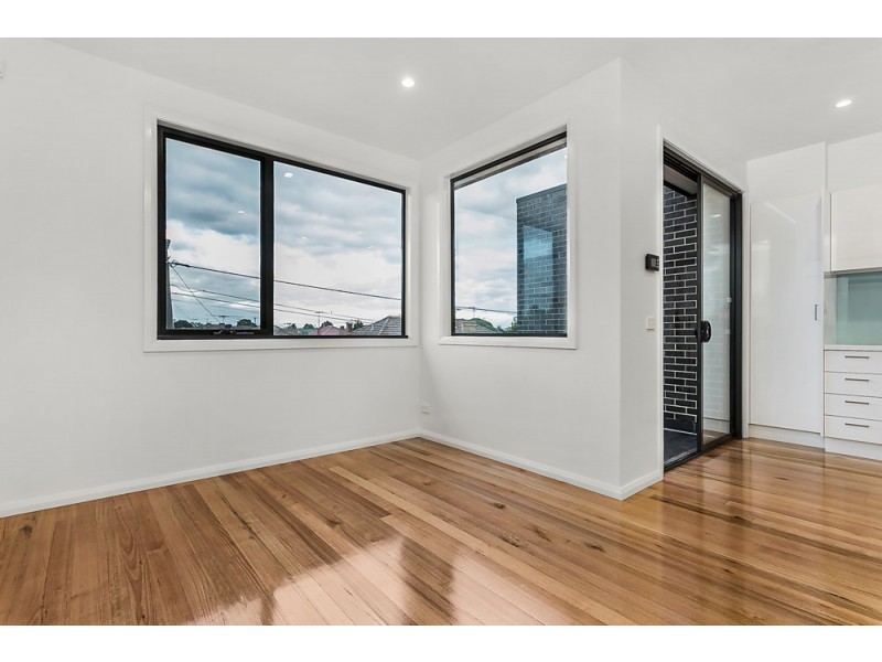 12a Aliwal Street, West Footscray VIC 3012