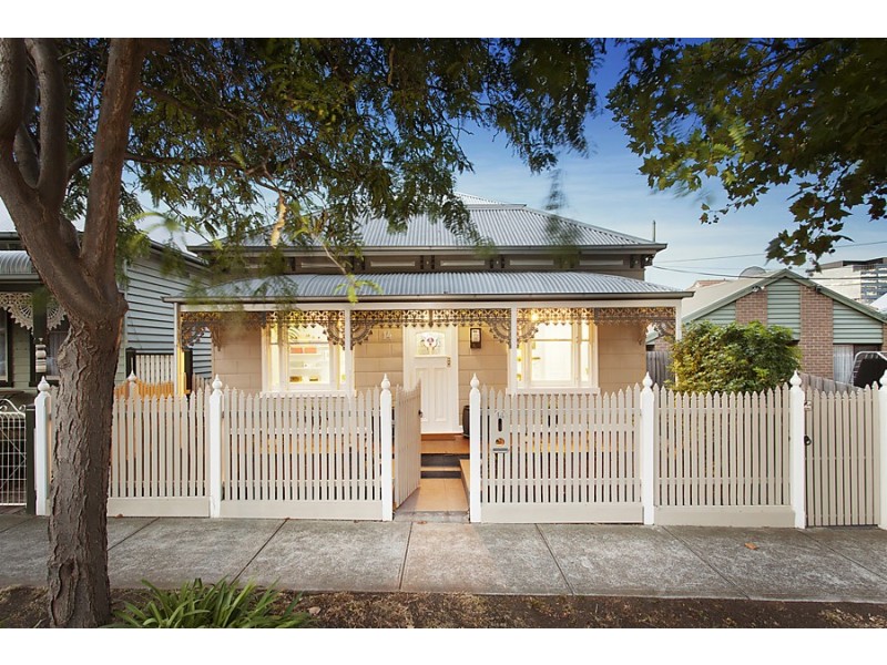 14 Austin Street, Seddon VIC 3011