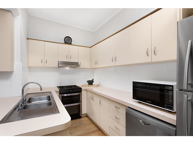 112 Williamstown Road, Kingsville VIC 3012