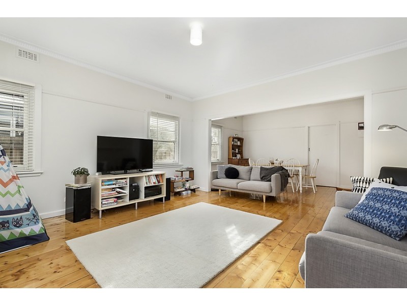 8 Kerr Street, Kingsville VIC 3012