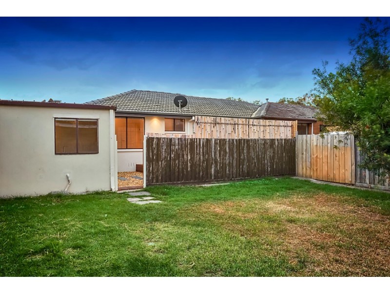 1/1 Ronald Avenue, Altona North VIC 3025