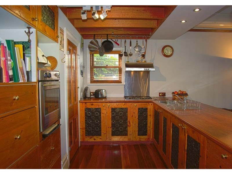 27 Bunbury Street, Newport VIC 3015