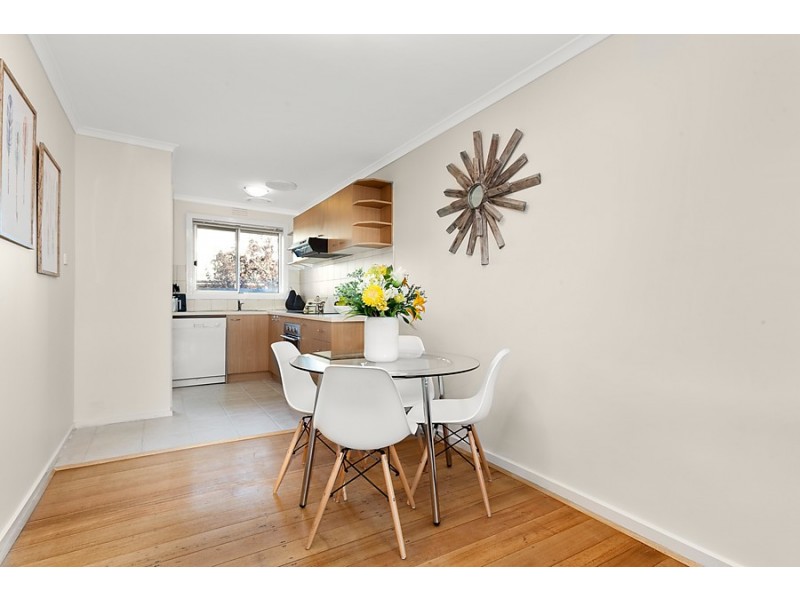 2/88 The Avenue, Spotswood VIC 3015