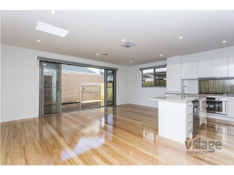 2/21 Ararat Street, Altona North VIC 3025