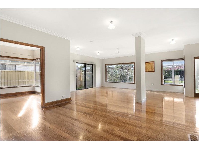 1/3 Thorpe Street, Newport VIC 3015