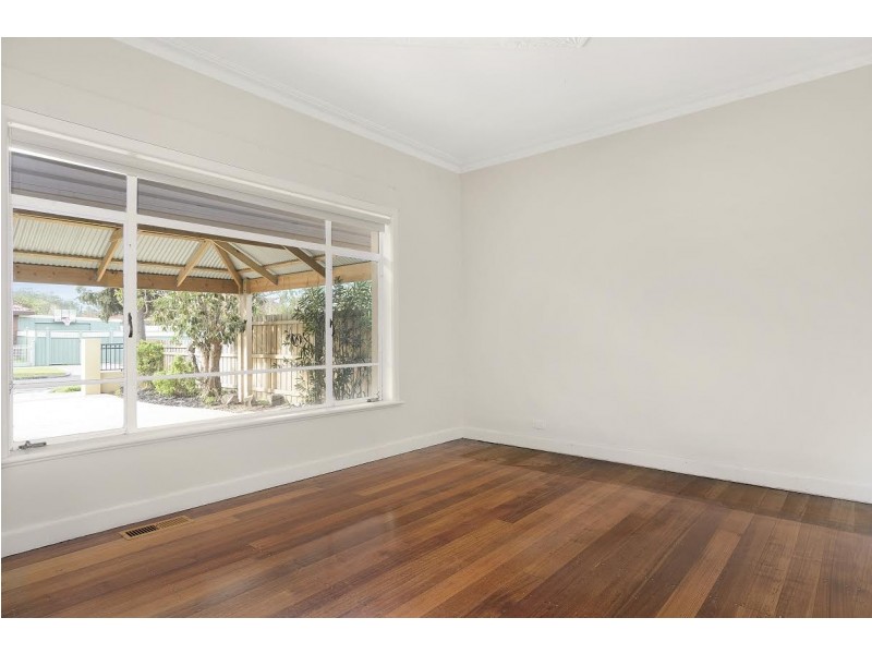 1/3 Thorpe Street, Newport VIC 3015