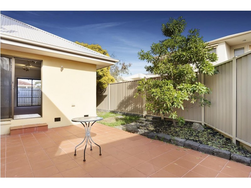1/3 Thorpe Street, Newport VIC 3015