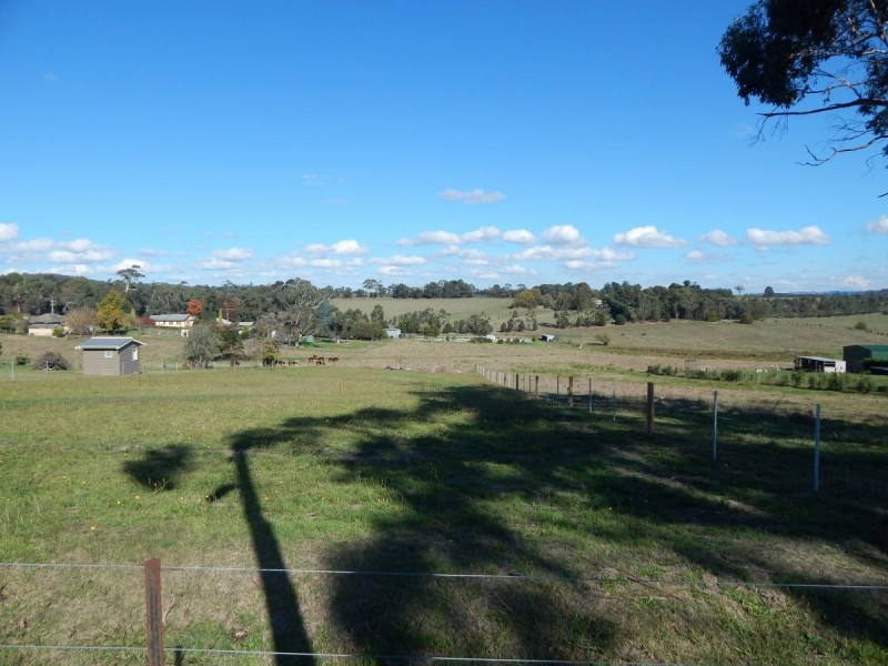 17 Barrowby Avenue, Woori Yallock VIC 3139