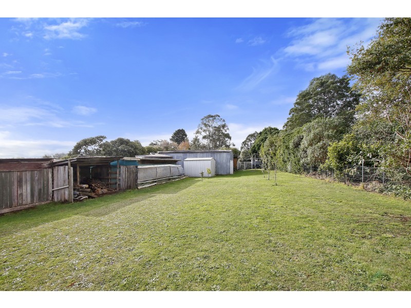 694 Lusatia Park Road, Hoddles Creek VIC 3139