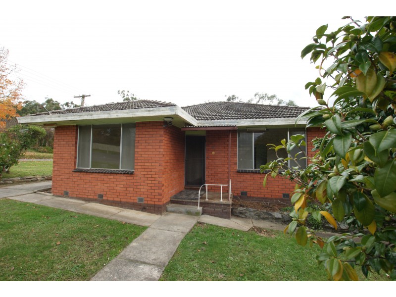 8 Station Street, Yarra Junction VIC 3797